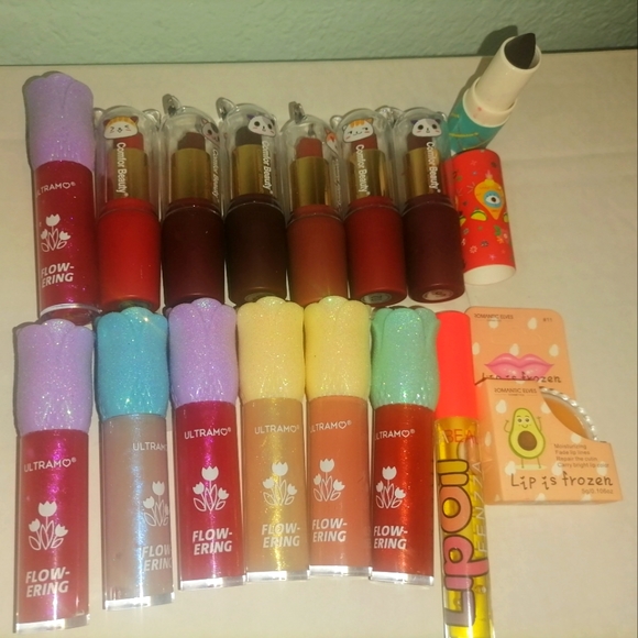 Lippy bundle includes ultramo - Picture 1 of 1